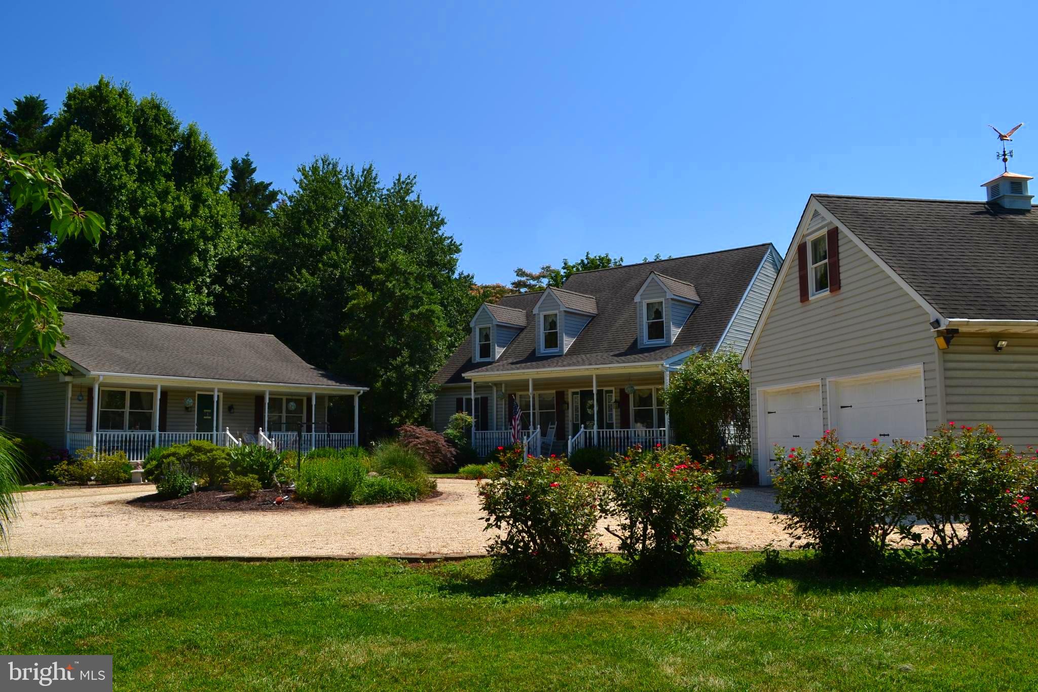Left to Right Guest, Main, Garage
