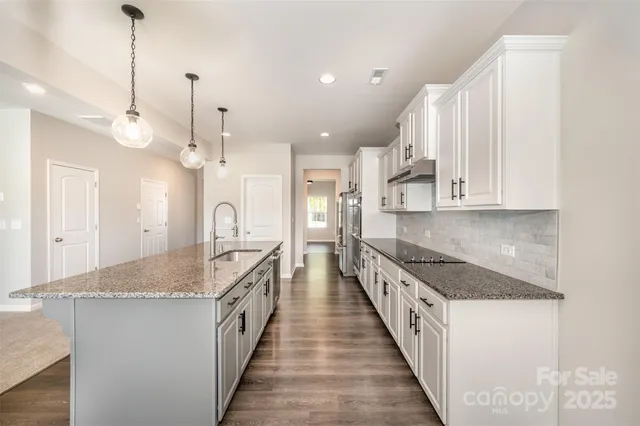 $455,000 | 3151 Pinehills Wy., Mount Holly, NC 28120