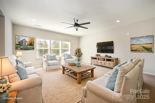 $455,000 | 3151 Pinehills Wy., Mount Holly, NC 28120