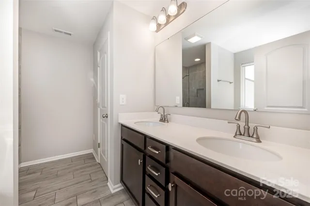 $455,000 | 3151 Pinehills Wy., Mount Holly, NC 28120