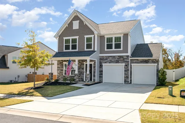 $455,000 | 3151 Pinehills Wy., Mount Holly, NC 28120