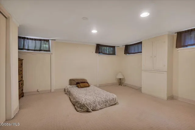 $575,000 | 19 Sunnyside Road, Scotia, NY 12302