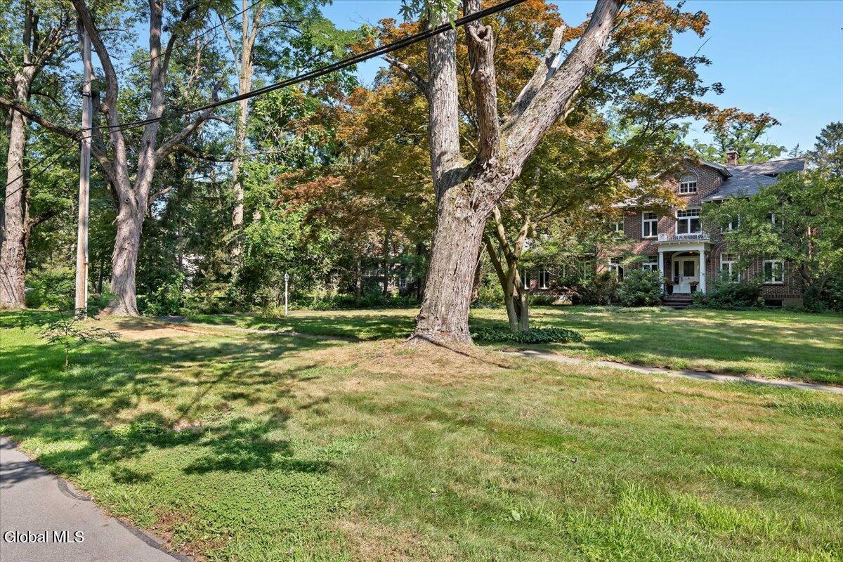 19 Sunnyside Road Scotia, NY 12302 - Photo 54 of 72 63-P1502510