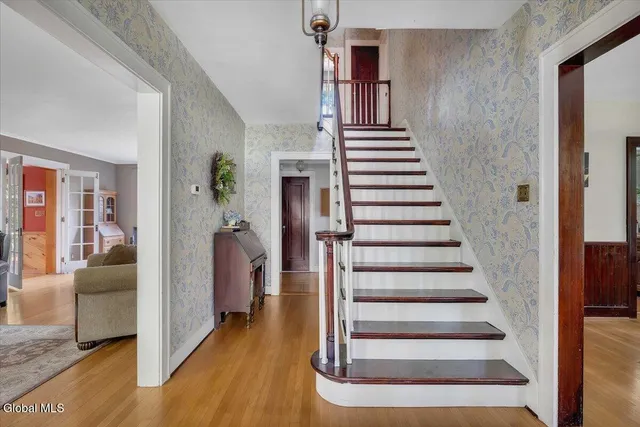 $575,000 | 19 Sunnyside Road, Scotia, NY 12302