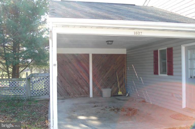 1027 Uniontown Road Westminster, MD 21158 - Photo 14 of 22 Carport