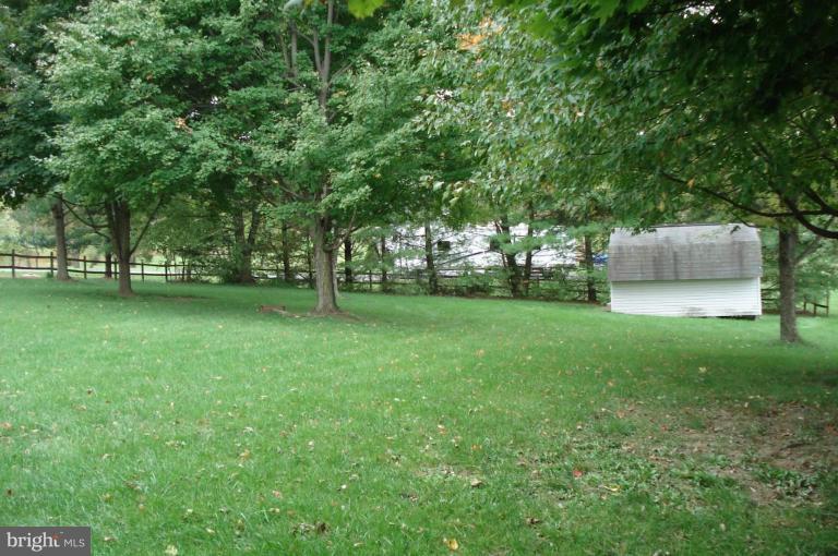 1027 Uniontown Road Westminster, MD 21158 - Photo 7 of 22 Back yard