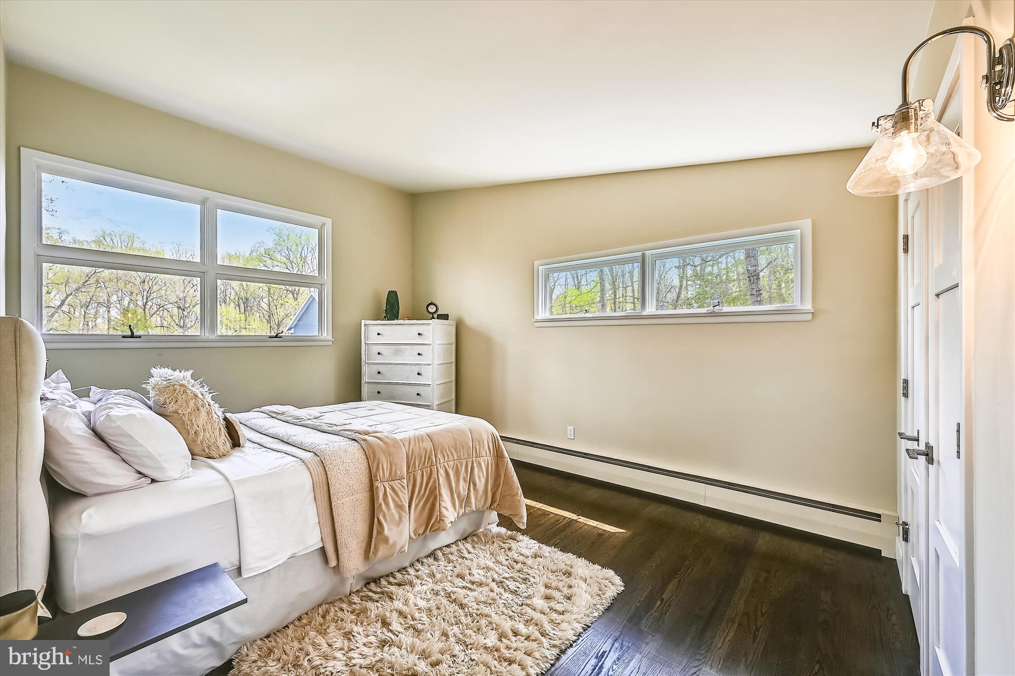 8 Waters Road Severna Park, MD 21146 - Photo 13 of 49 Master Suite