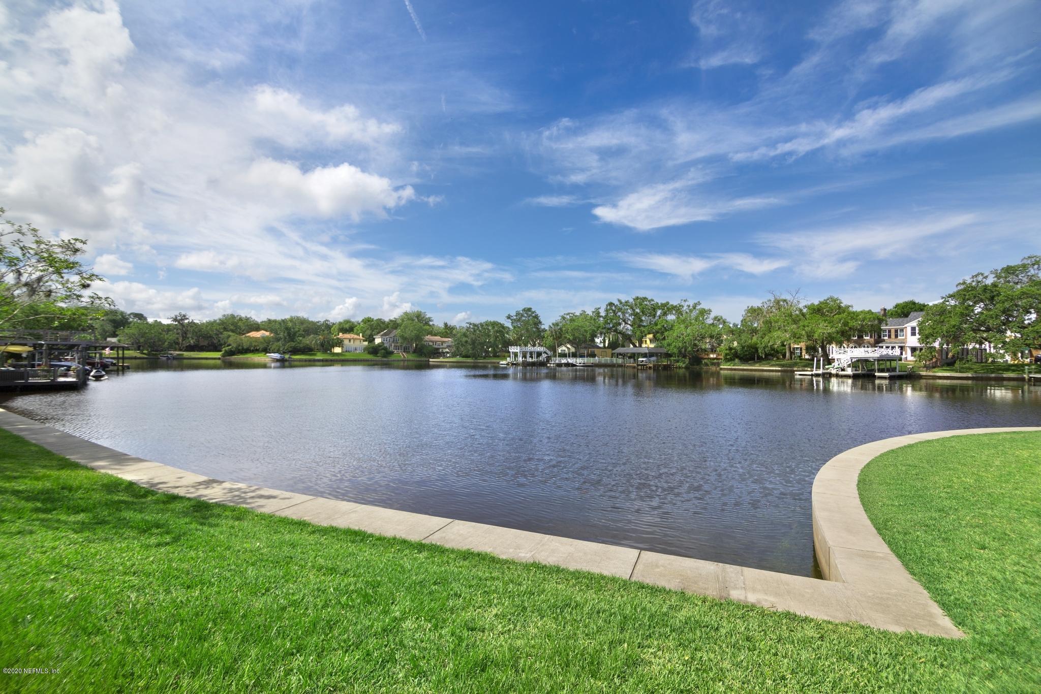 2515 Pineridge Road Jacksonville, FL 32207 - Photo 40 of 44 OHO Amenities Library - San Marco Square