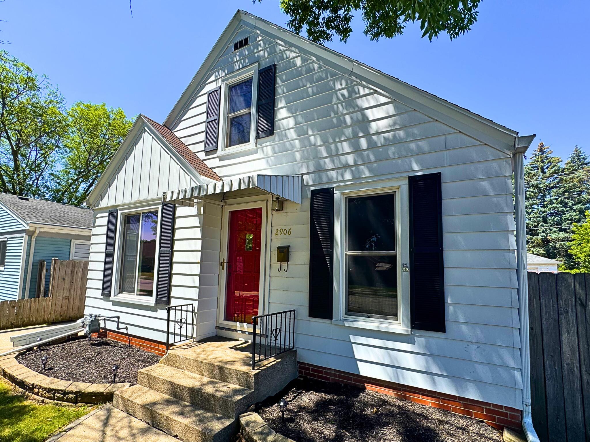 2906 Erie Street Racine, WI 53402 - Photo 2 of 21 Front of House