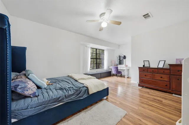 $567,000 | 26 Eagle Rock Place, The Woodlands, TX 77381