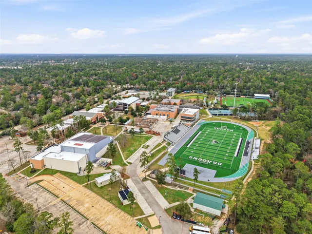 $567,000 | 26 Eagle Rock Place, The Woodlands, TX 77381