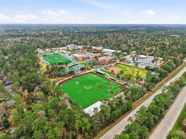 $567,000 | 26 Eagle Rock Place, The Woodlands, TX 77381