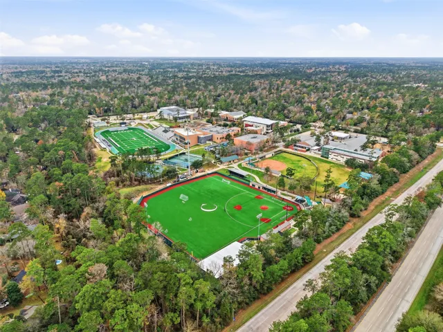 $567,000 | 26 Eagle Rock Place, The Woodlands, TX 77381