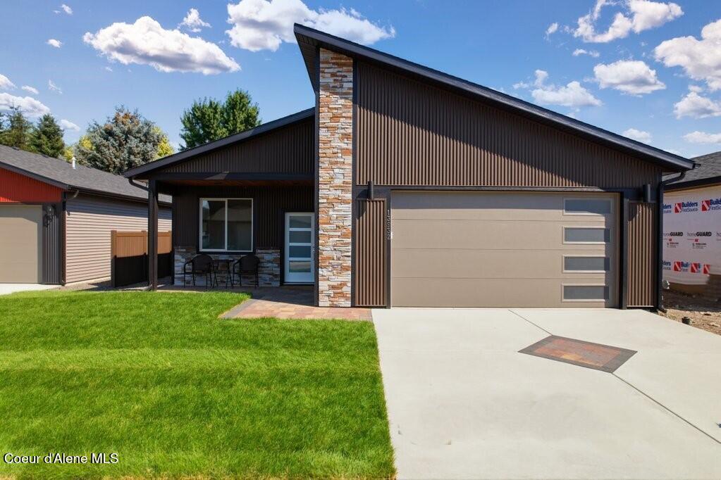 13932 Rainier Loop Rathdrum, ID 83858 - Photo 3 of 47 001-13932RainierLoop-Rathdrum-ID-83858-S