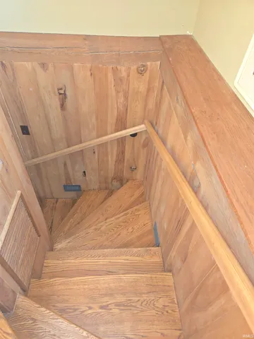 $259,500 | 489 Highway 68, Lynnville, IN 47619