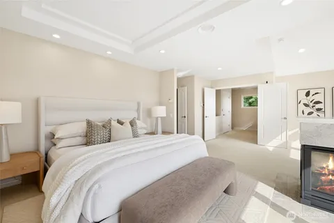 $3,580,000 | 8144 West Mercer Way, Mercer Island, WA 98040