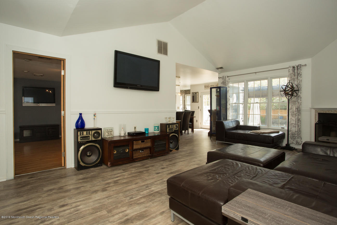 149 Squall Road Manahawkin, NJ 08050 - Photo 6 of 27 Living rm 3