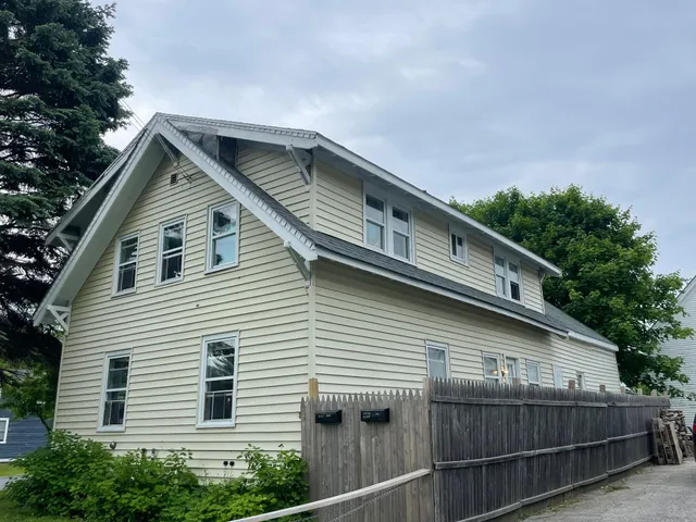 $350,000 | 80 Pleasant Street, Rockland, ME 04841