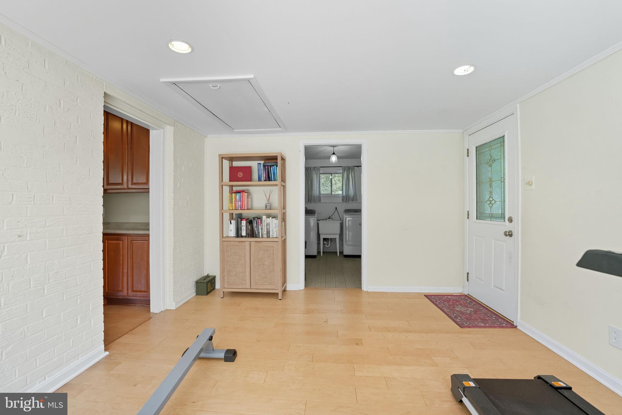 7317 Floyd Avenue Springfield, VA 22150 - Photo 22 of 33 Versatile space with natural light and charm.