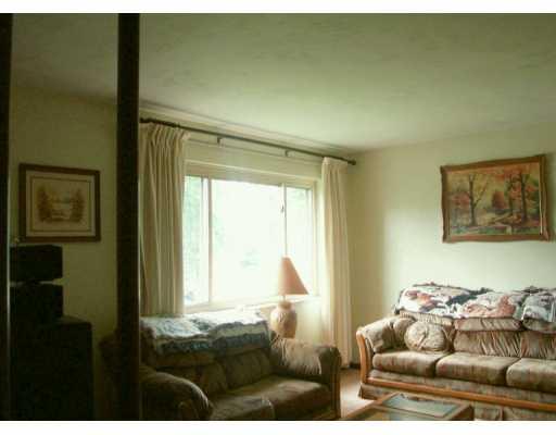 638 Snowball Road Monroeville, PA 15146 - Photo 5 of 5 Gallery Image 5