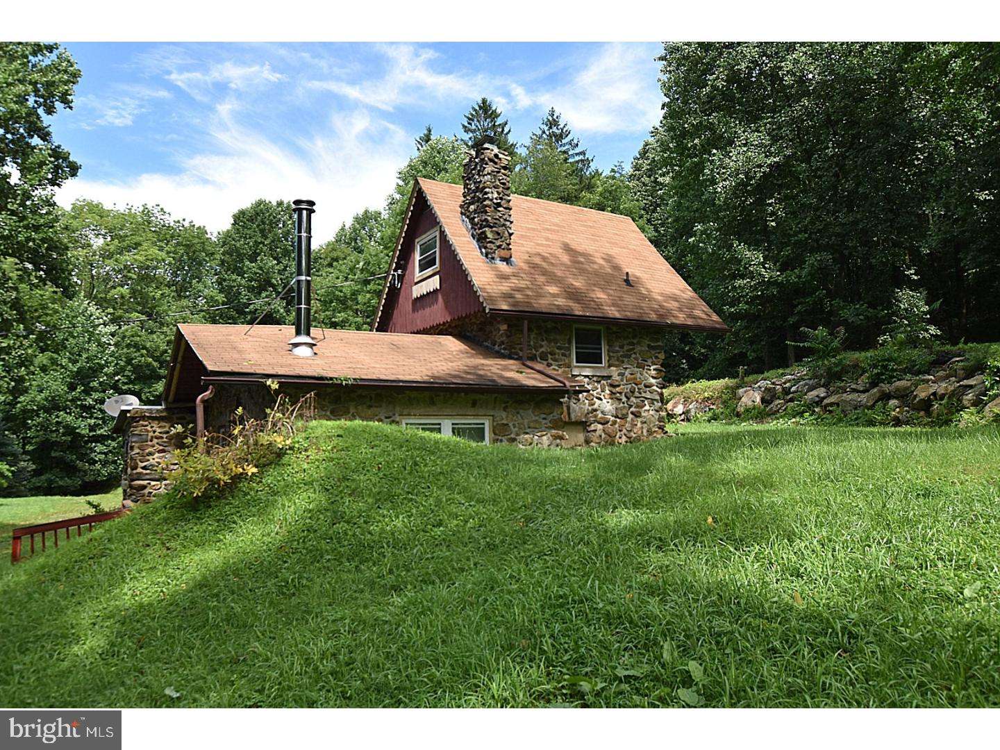 378 Landis Store Road Boyertown, PA 19512 - Photo 3 of 22 Gallery Image 3