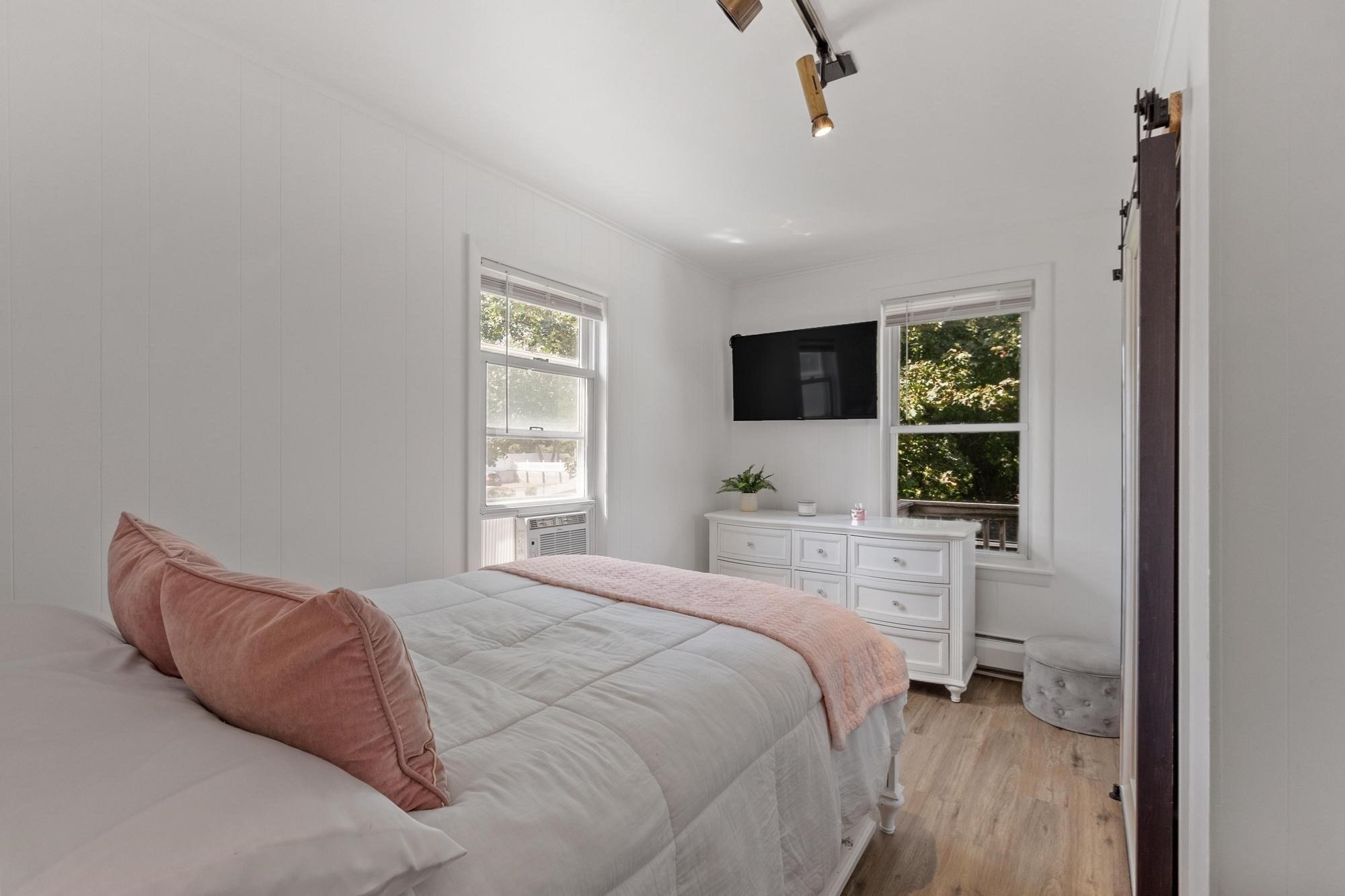 262 Oak Street Clinton, MA 01510 - Photo 16 of 42 Gallery Image 16
