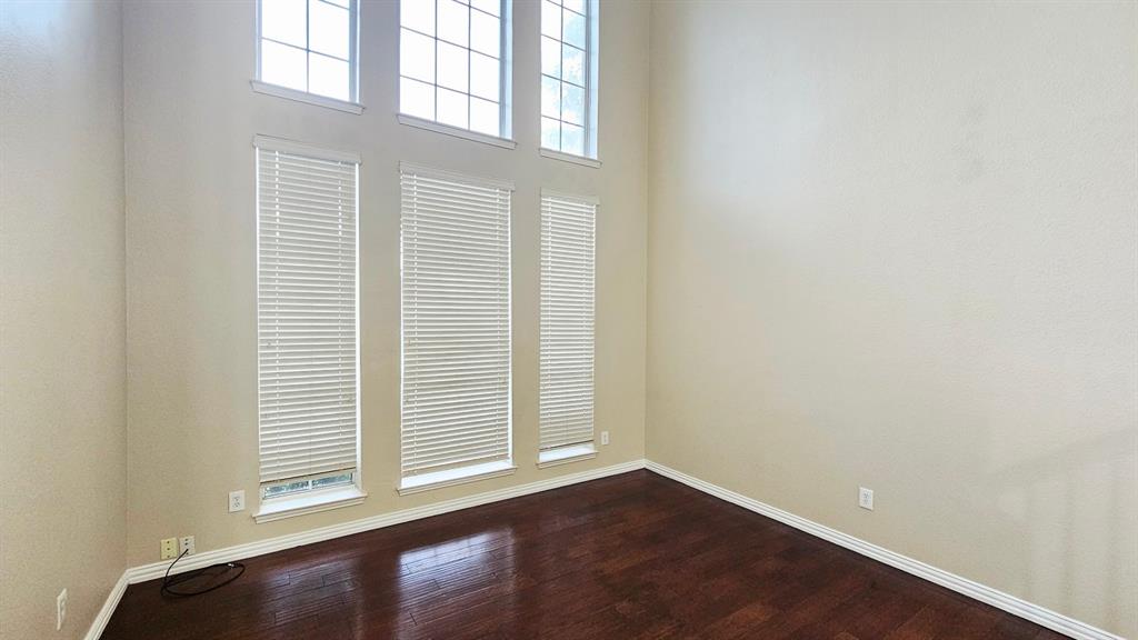 112 Ranch Trail Irving, TX 75063 - Photo 15 of 35