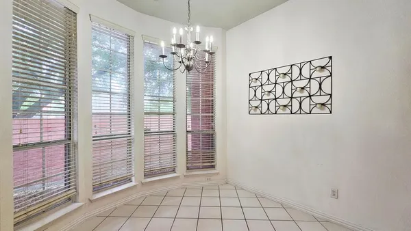 $3,200 | 112 Ranch Trail, Irving, TX 75063