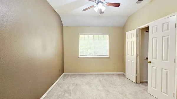 $3,200 | 112 Ranch Trail, Irving, TX 75063