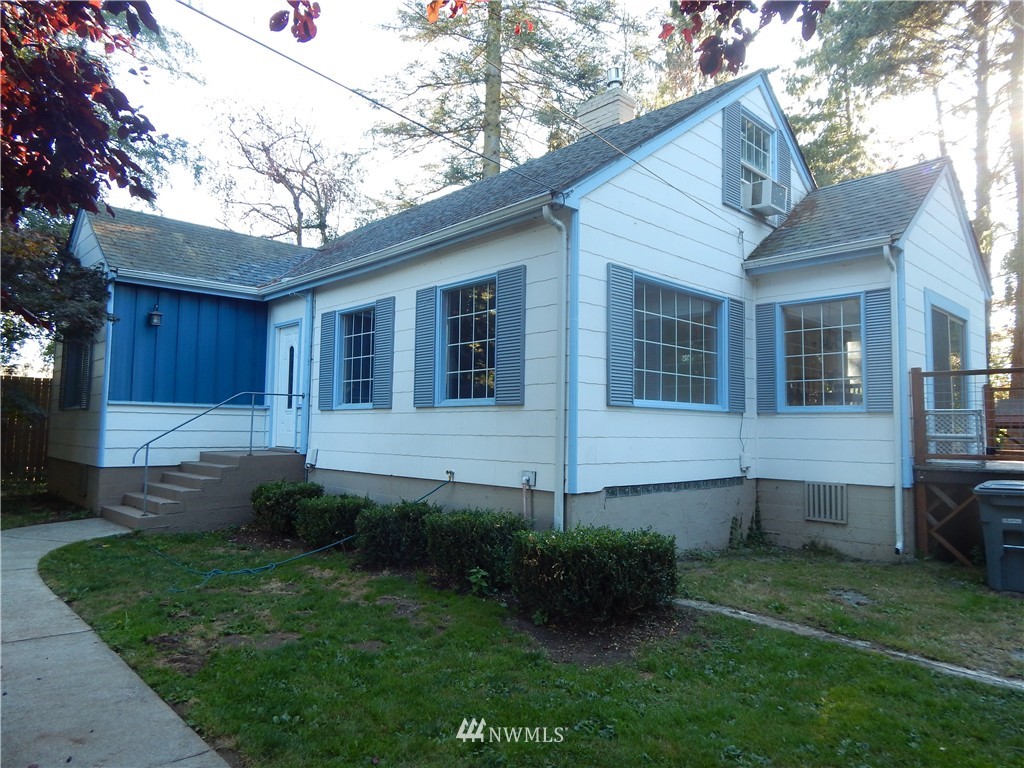 8936 Avon Allen Road Bow, WA 98232 - Photo 1 of 22 Gallery Image 1