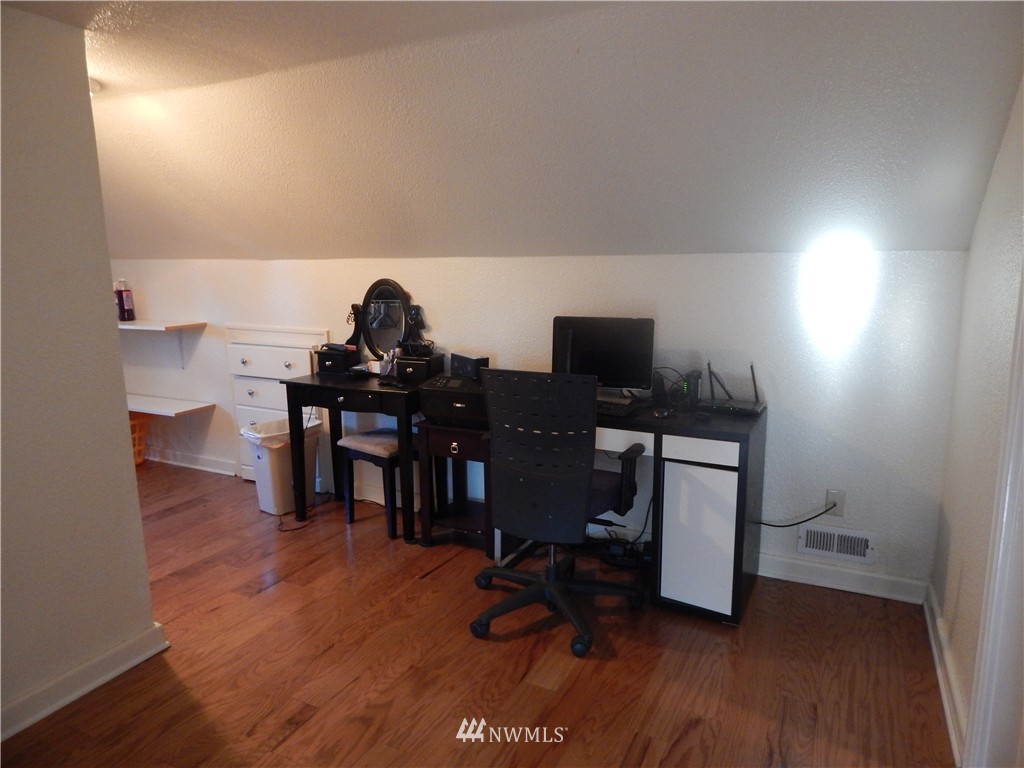 8936 Avon Allen Road Bow, WA 98232 - Photo 13 of 22 Gallery Image 13