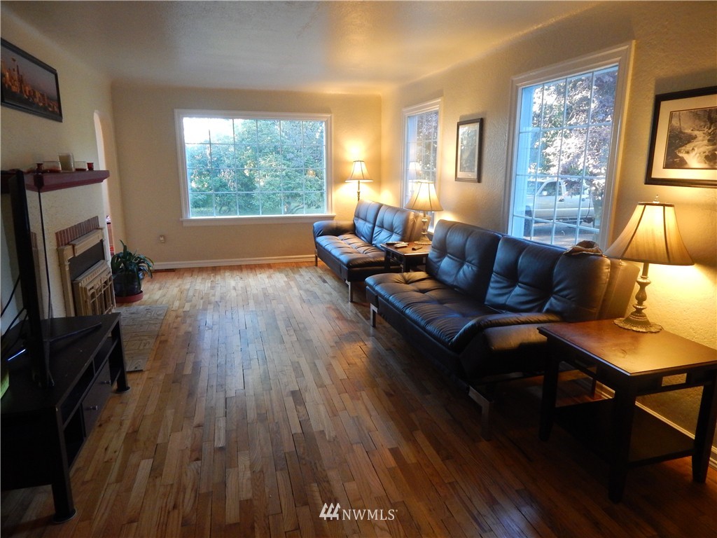 8936 Avon Allen Road Bow, WA 98232 - Photo 4 of 22 Gallery Image 4
