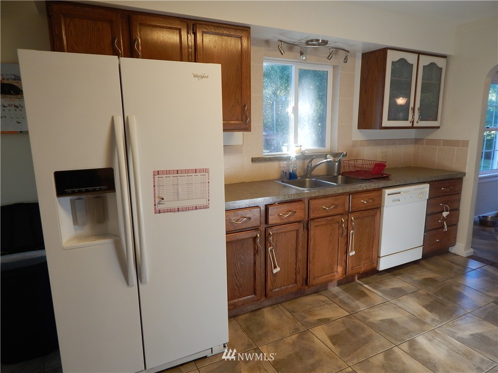 8936 Avon Allen Road Bow, WA 98232 - Photo 9 of 22 Gallery Image 9