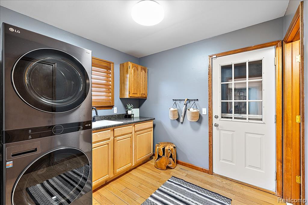 51604 Base Street New Baltimore, MI 48047 - Photo 19 of 47 Gallery Image 19
