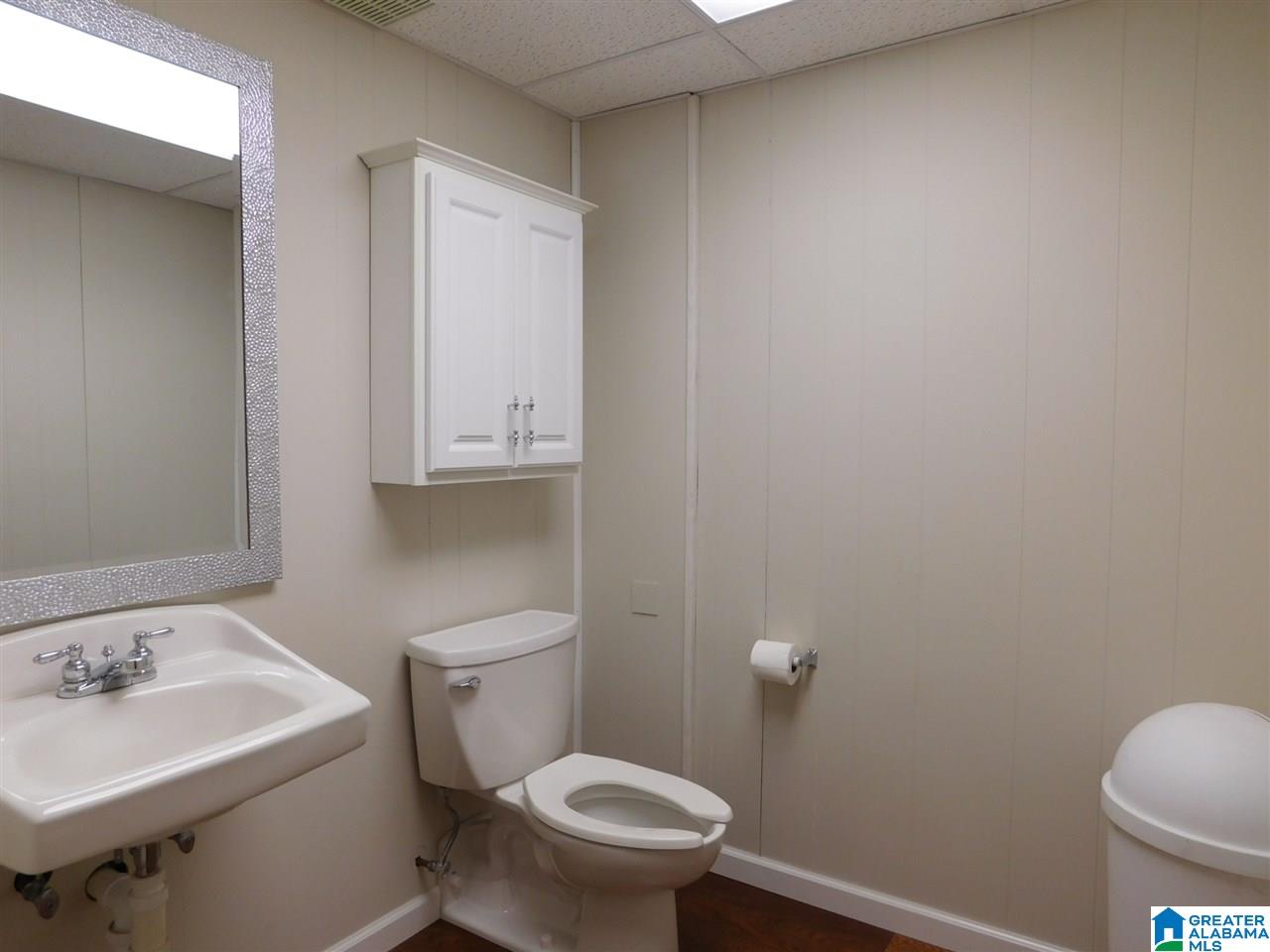 2013 Magnolia Road Leeds, AL 35094 - Photo 37 of 44