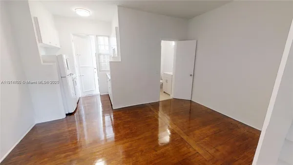 $209,000 | 639 12th Street, Unit 3, Miami Beach, FL 33139