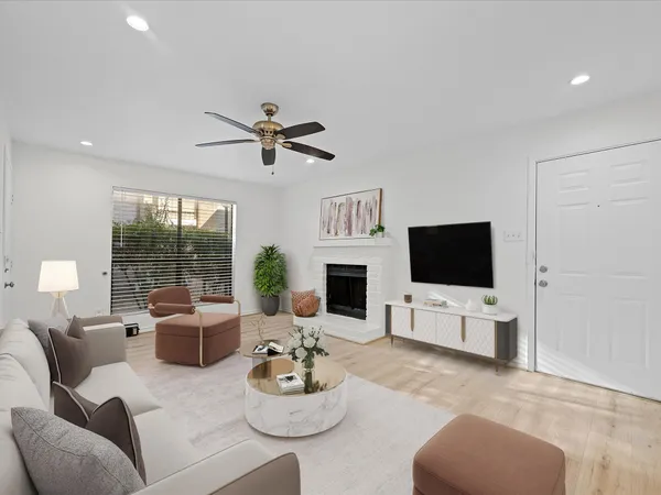 $1,150 | 2120 Wilcrest Drive, Unit 122, Houston, TX 77077