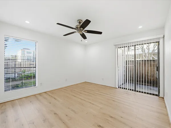 $1,150 | 2120 Wilcrest Drive, Unit 122, Houston, TX 77077