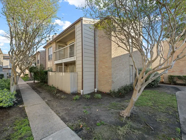 $1,150 | 2120 Wilcrest Drive, Unit 122, Houston, TX 77077
