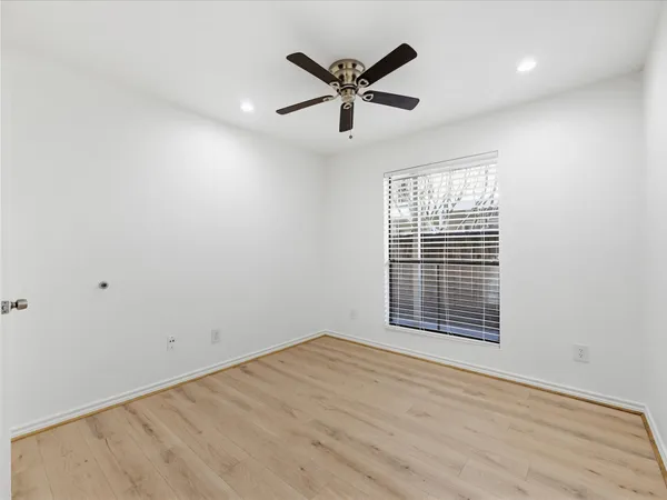 $1,150 | 2120 Wilcrest Drive, Unit 122, Houston, TX 77077