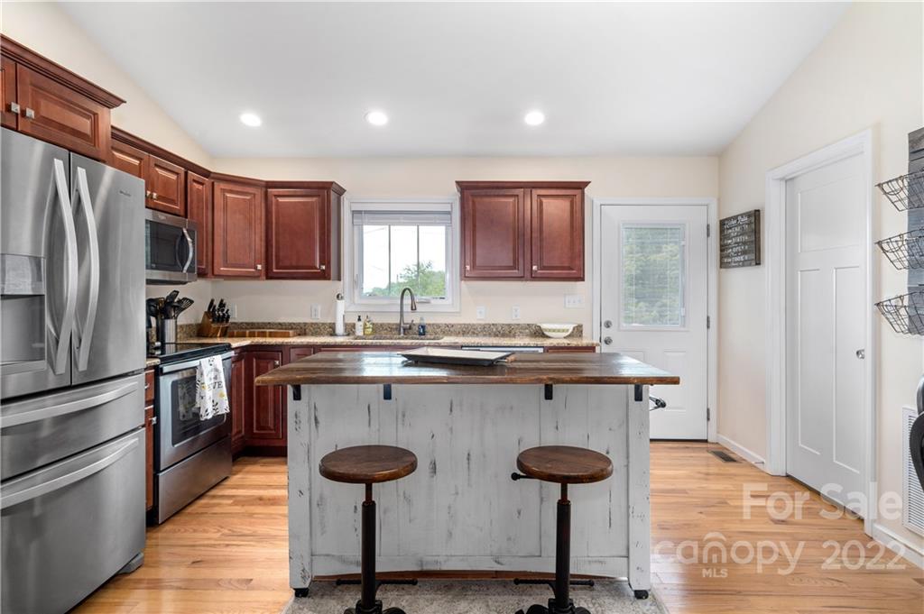 46 Harris Ridge Road Candler, NC 28715 - Photo 8 of 27 Gallery Image 8