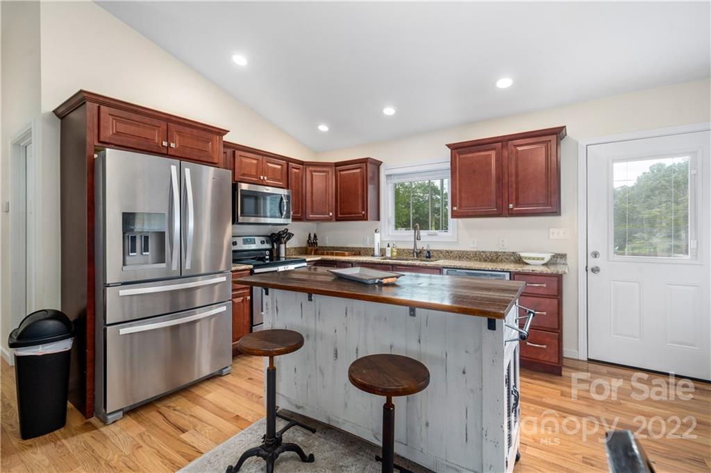 46 Harris Ridge Road Candler, NC 28715 - Photo 9 of 27 Gallery Image 9
