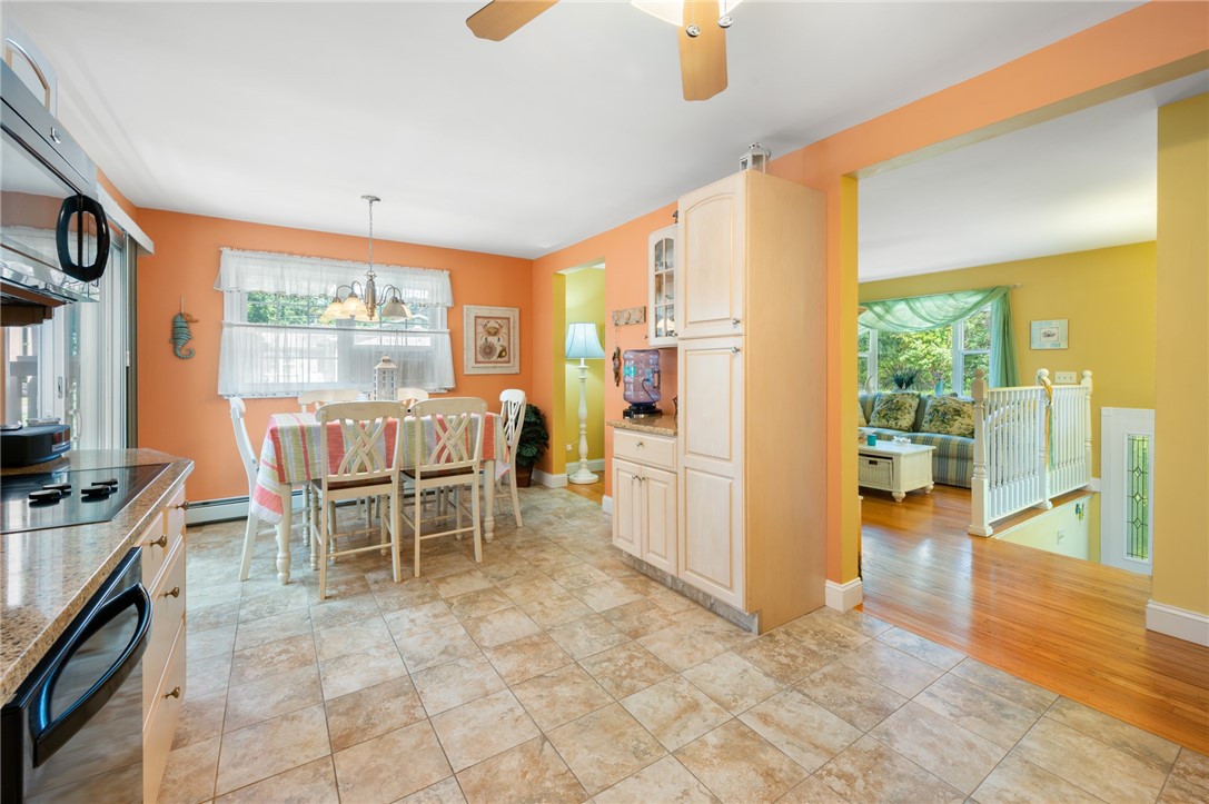 24 Quannacut Road Westerly, RI 02891 - Photo 5 of 20