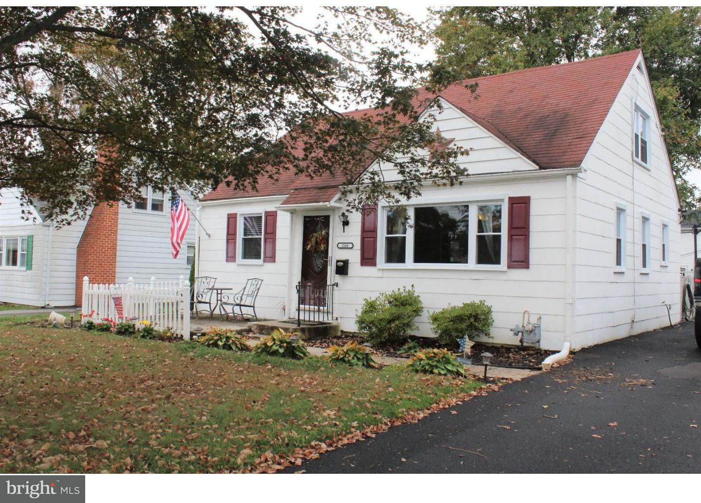 236 Upland Road Brookhaven, PA 19015 - Photo 1 of 21 Gallery Image 1