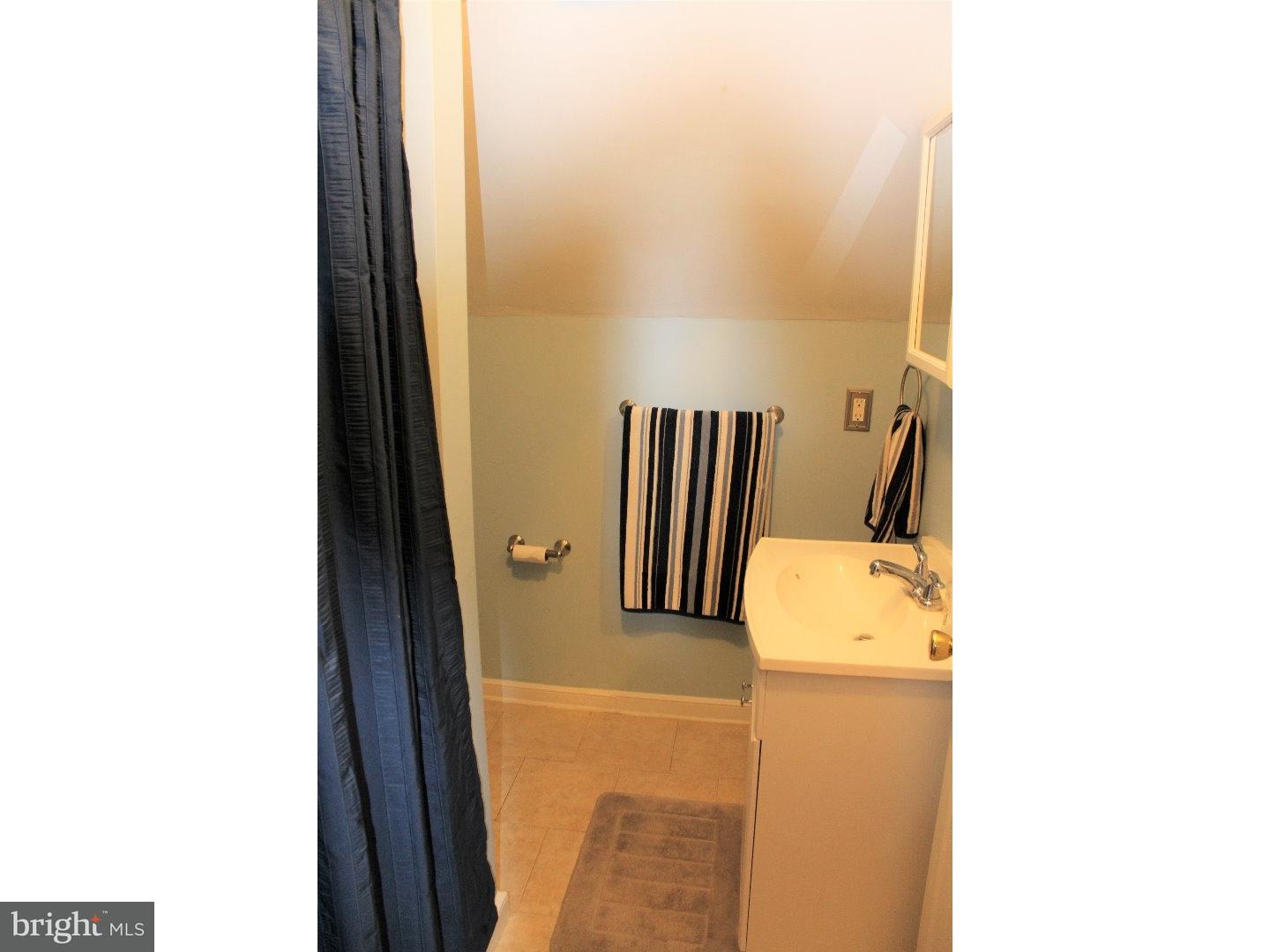 236 Upland Road Brookhaven, PA 19015 - Photo 18 of 21 Gallery Image 18