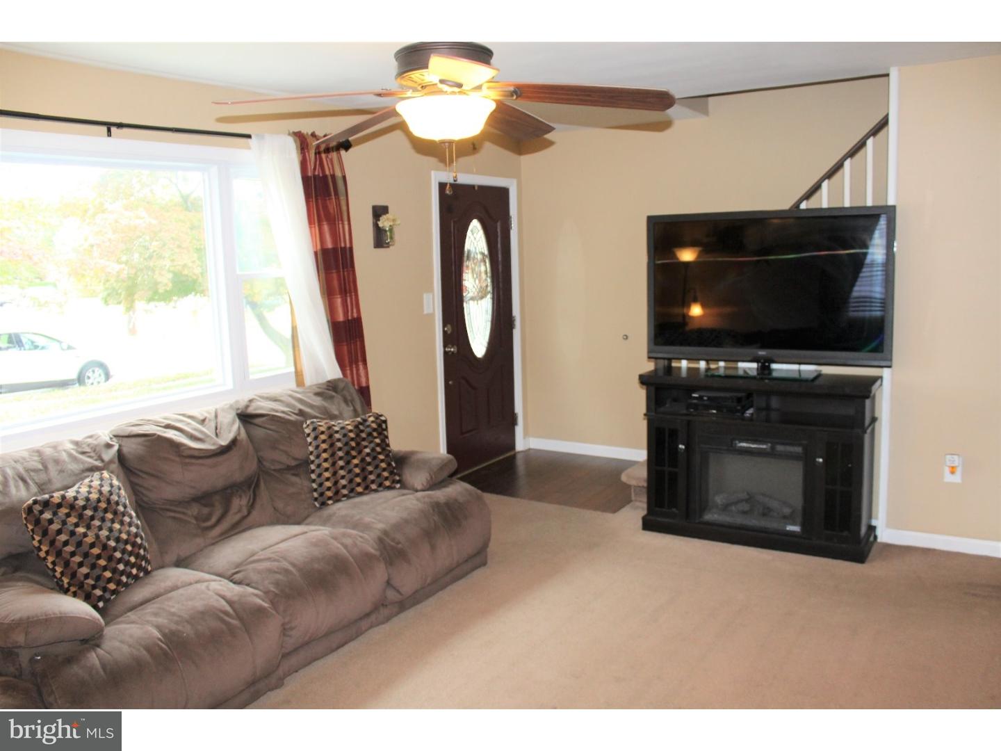 236 Upland Road Brookhaven, PA 19015 - Photo 7 of 21 Gallery Image 7