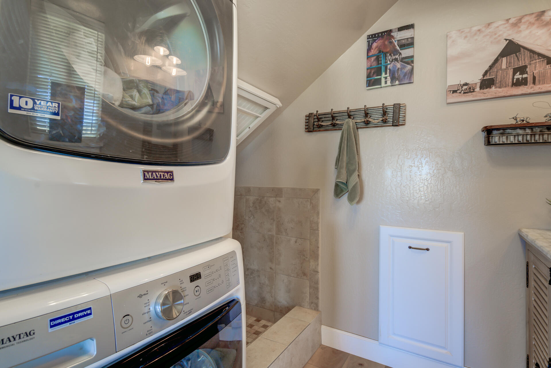 541-105 Pittville Road McArthur, CA 96056 - Photo 42 of 87 a bathroom with a mirror and a shower