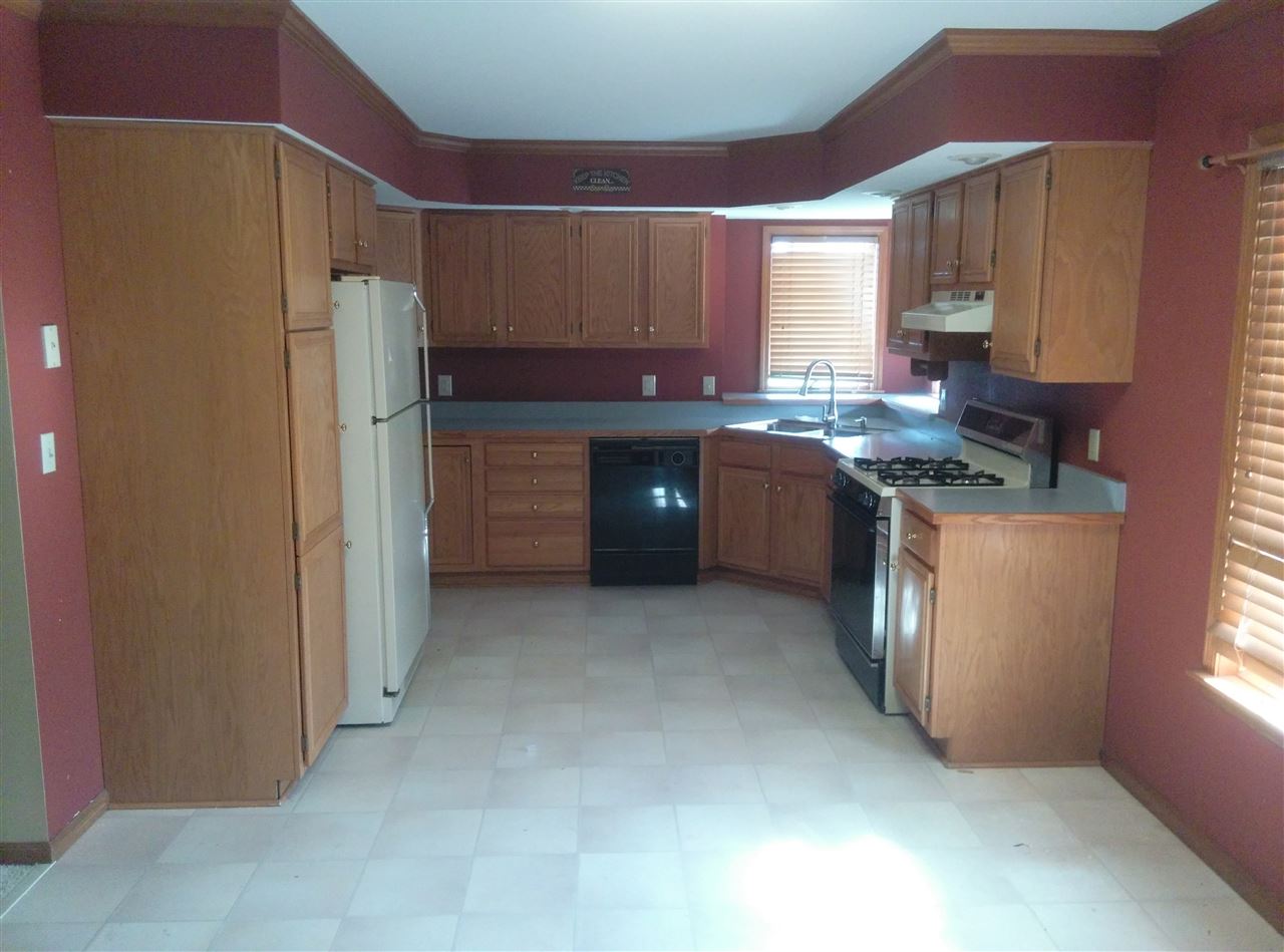 20754 Rivers Edge Drive Goshen, IN 46528 - Photo 8 of 30 Gallery Image 8