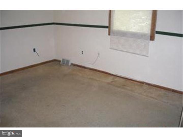595 Meetinghouse Road Marcus Hook, PA 19061 - Photo 11 of 16 Gallery Image 11