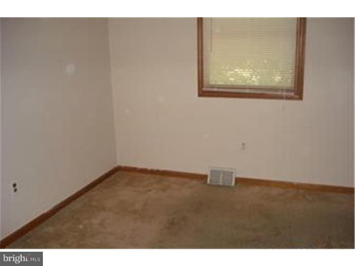 595 Meetinghouse Road Marcus Hook, PA 19061 - Photo 12 of 16 Gallery Image 12